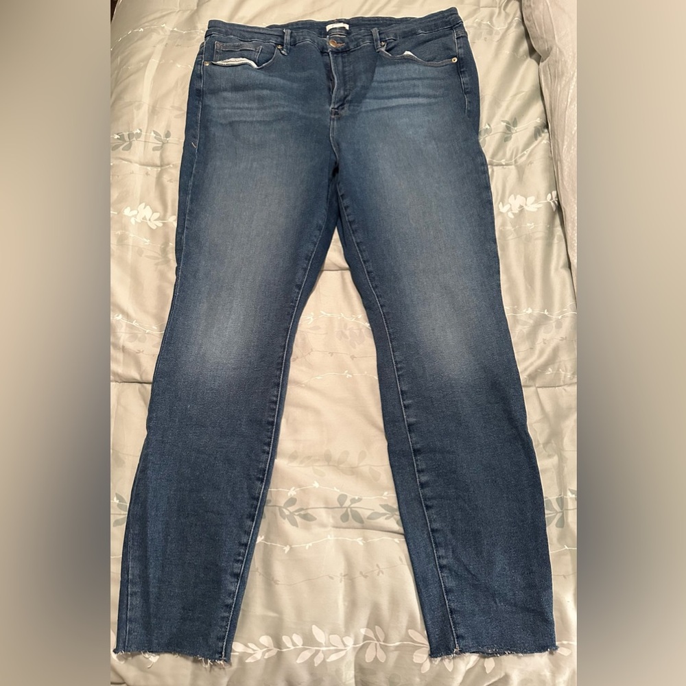 Good American Good Legs Raw Edge Skinny Jeans
